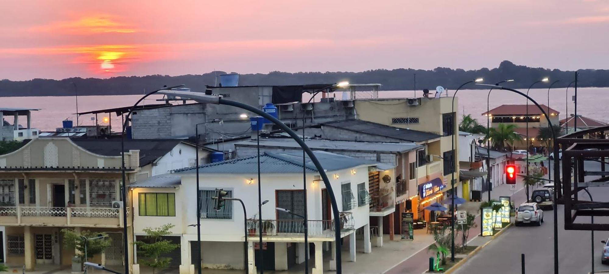 Hostal Solar Del Puerto Machala Ngoại thất bức ảnh